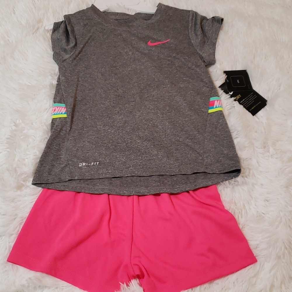 Nike Girls 2pc Set - Picture 2 of 8
